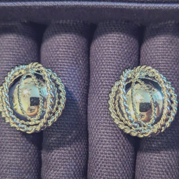Silver ball byVINNIK earrings - Picture 1 of 2